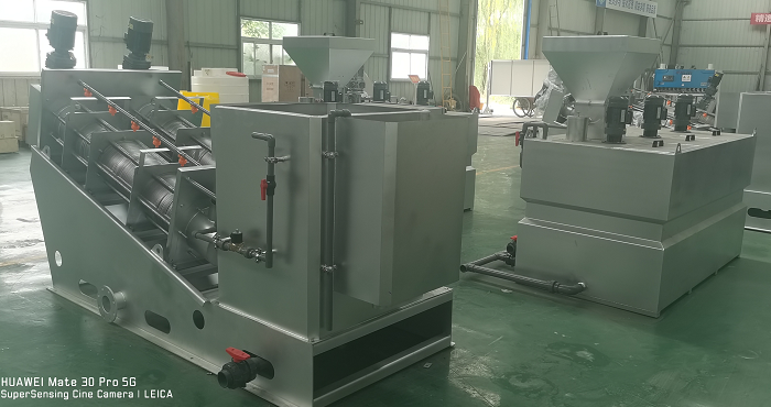 疊螺機(jī)、全自動(dòng)加藥裝置加工中